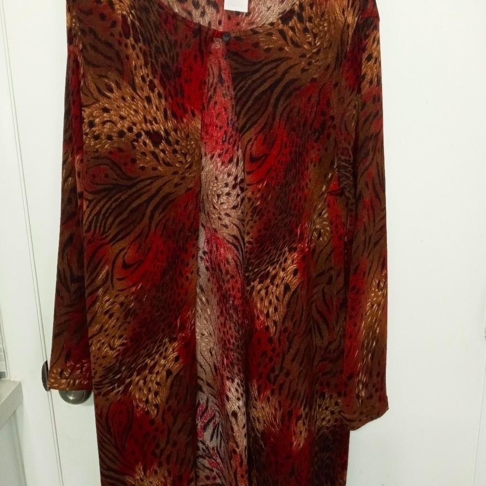 En Focus Long Sleeve Cardigan. Feathers and Animal Print